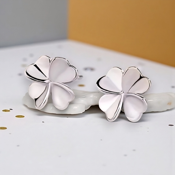 S925 Silver Four-Leaf Clover Stud Earrings Dainty Trendy Lucky Charm Jewelry - Picture 12 of 12